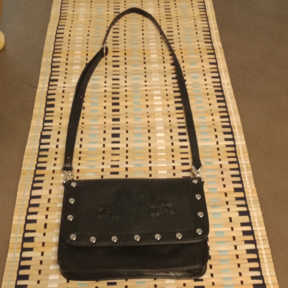Harley Davidson small shoulder purse.